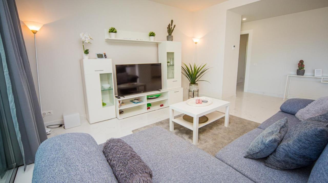 Cg7 Casares Green Eksteriør bilde
